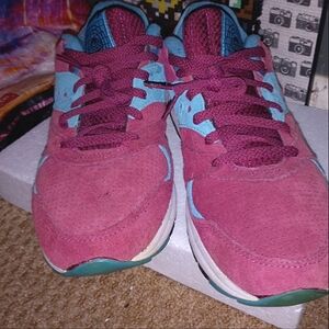 Men's Burgundy and Teal Athletic Sneakers